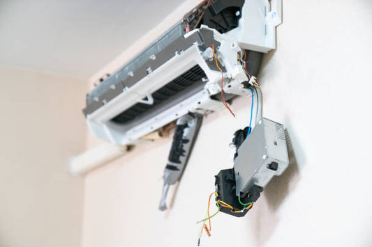 Demontare aparat aer conditionat nefunctional sau functional